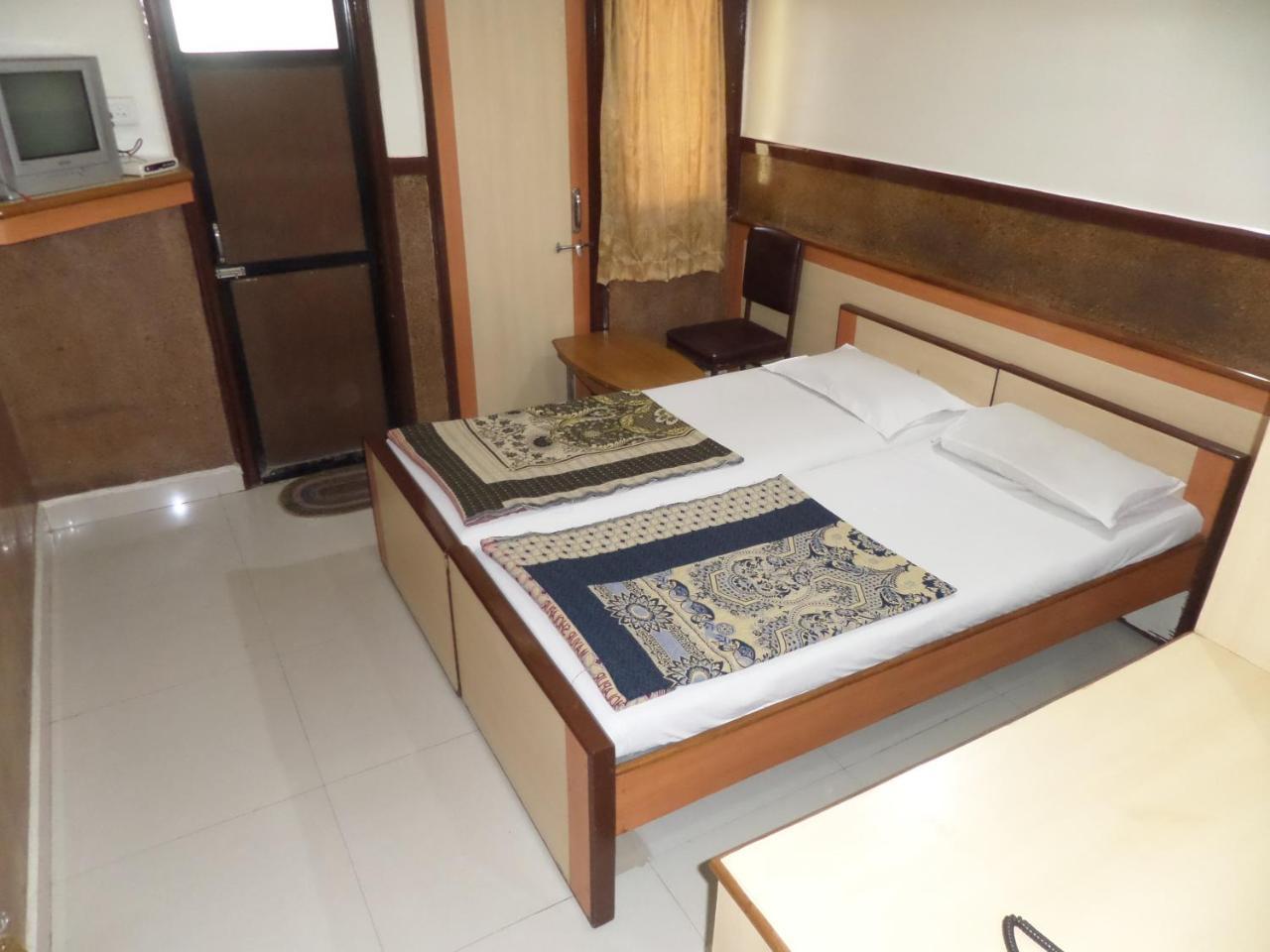 Hotel Padma Nashik Exterior photo