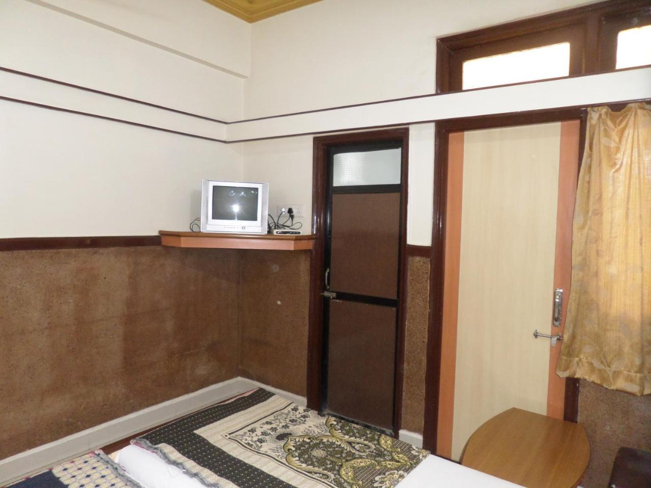 Hotel Padma Nashik Exterior photo